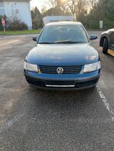 Volkswagen Passat Benzina 1,8 Tüv Neu - gebrauchte VW Passat aus dem Jahr 1999