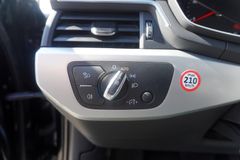 Fahrzeugabbildung Audi A4 Avant 2.0 TDI 2.Hand SHZ PDC Leder! Top!