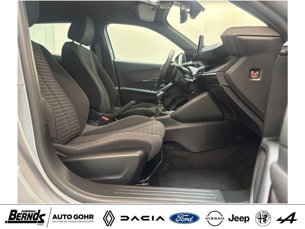 Peugeot 2008 PureTech 100 Active 3D-Navigationssystem