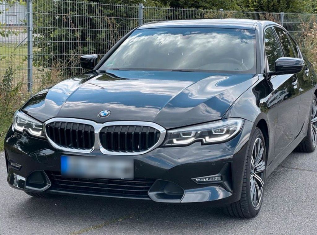 Image of BMW 320