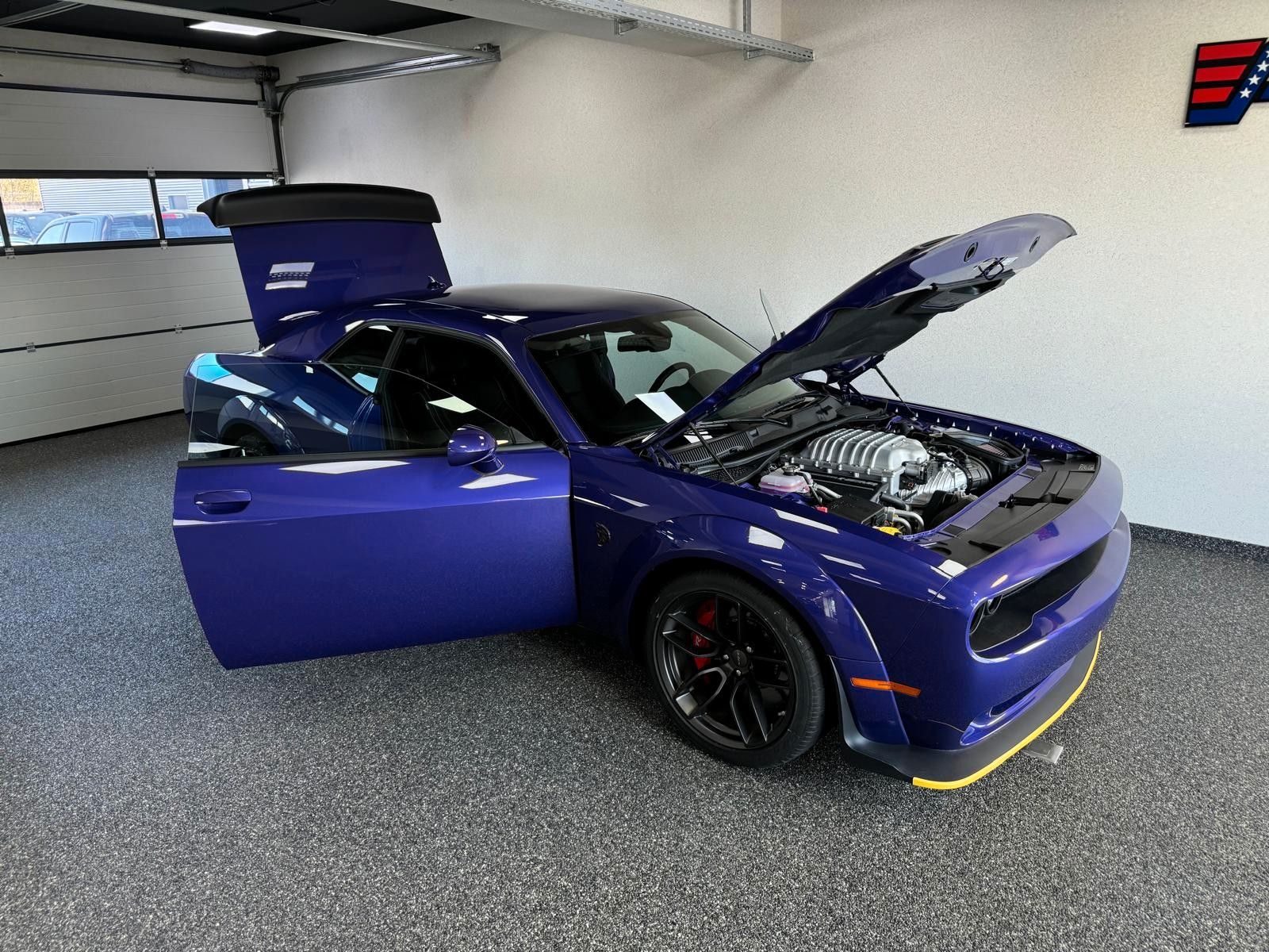 Fahrzeugabbildung Dodge CHALLENGER HELLCAT JAILBREAK-LAGUNA-LAST CALL-