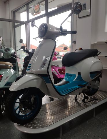 Vespa Primavera 50 Color Vibe