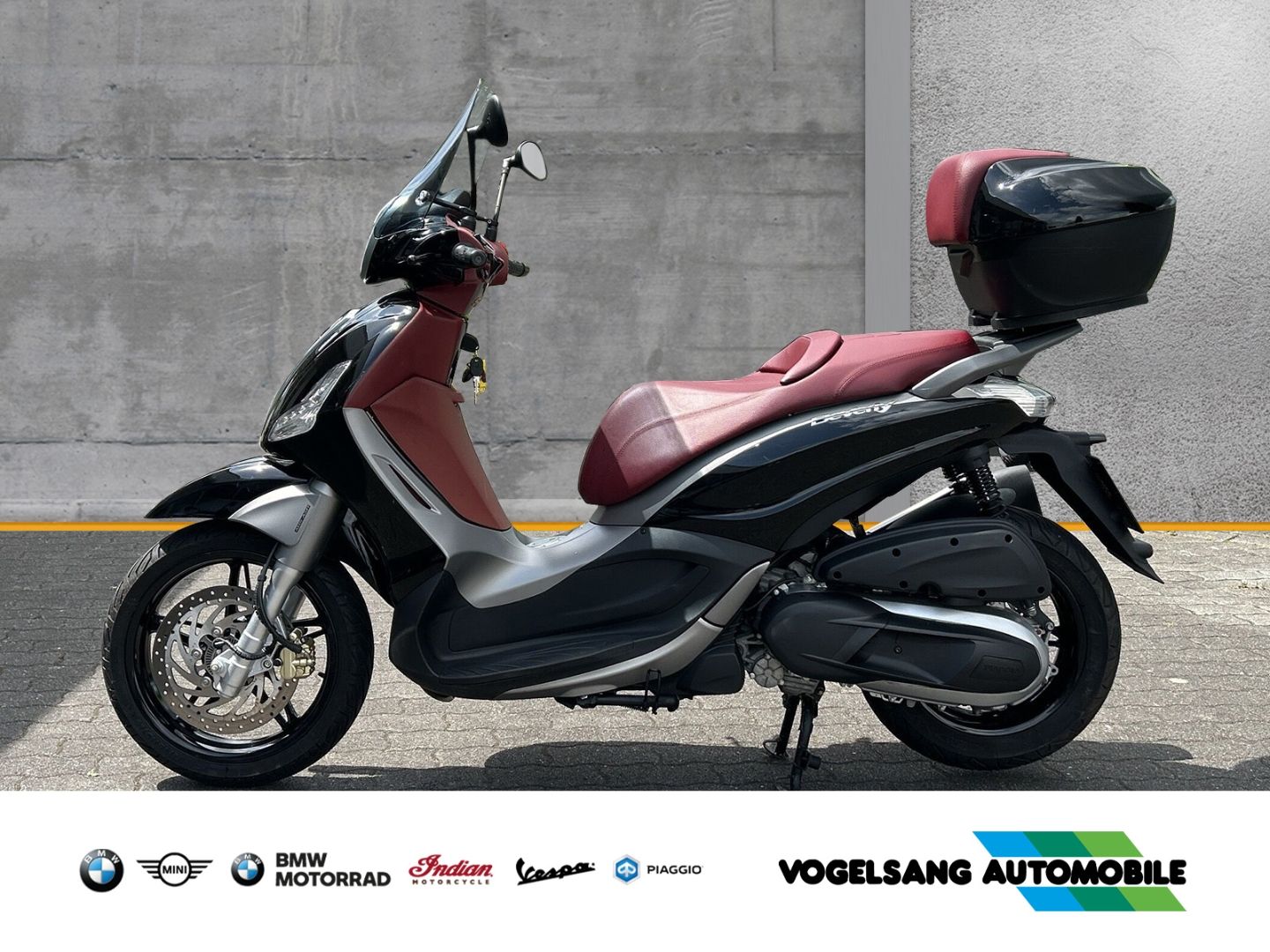 Fahrzeugabbildung Piaggio Beverly 350 Sport, Topcase mit Polster, Windschu
