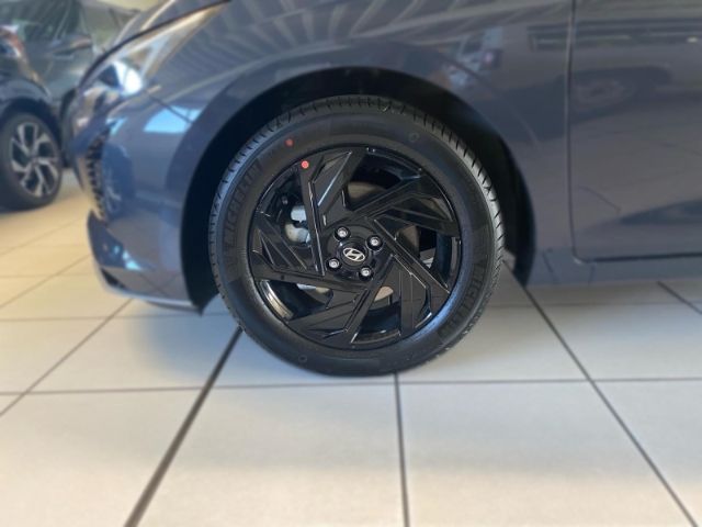 Fahrzeugabbildung Hyundai i20 Blackline Navi Soundsystem Bose LED Apple Ca