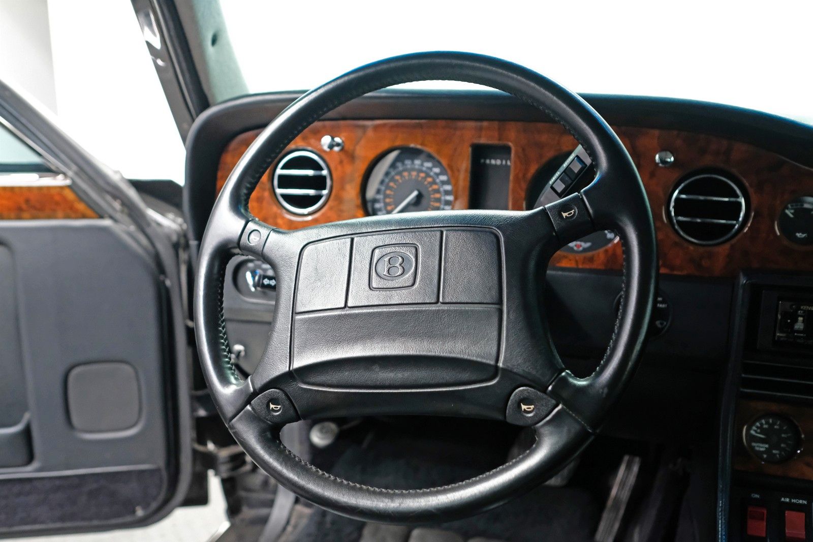 Fahrzeugabbildung Bentley TURBO R | B7 PANZERUNG | SONDERANFERTIGUNG