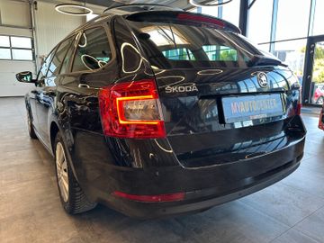 Skoda Octavia *ACC*PDC*NAVI*2-Zonen*Car-PLAY*