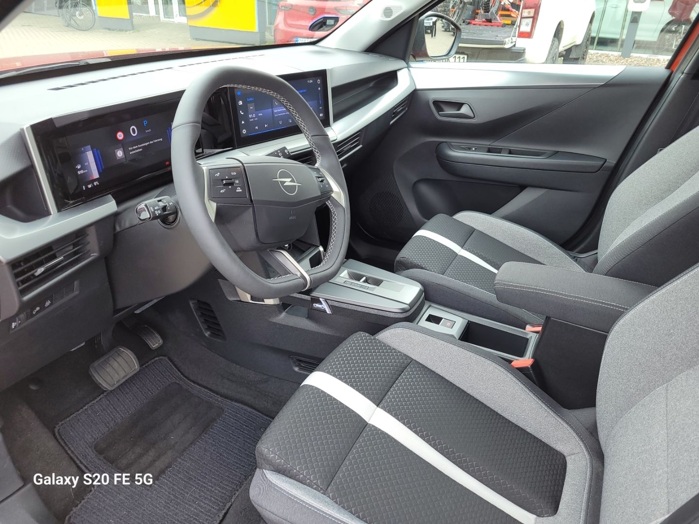 Fahrzeugabbildung Opel Frontera Edition 1.2 SHZ+LHZ+Kamera+Allwetter
