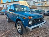 Lada Niva Only*AHK*4x4*CD Radio*2 Hand*TÜV Neu* - Lada Niva Gebrauchtwagen