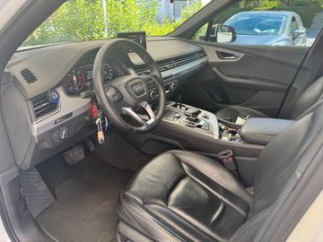 Audi Q7 - 7