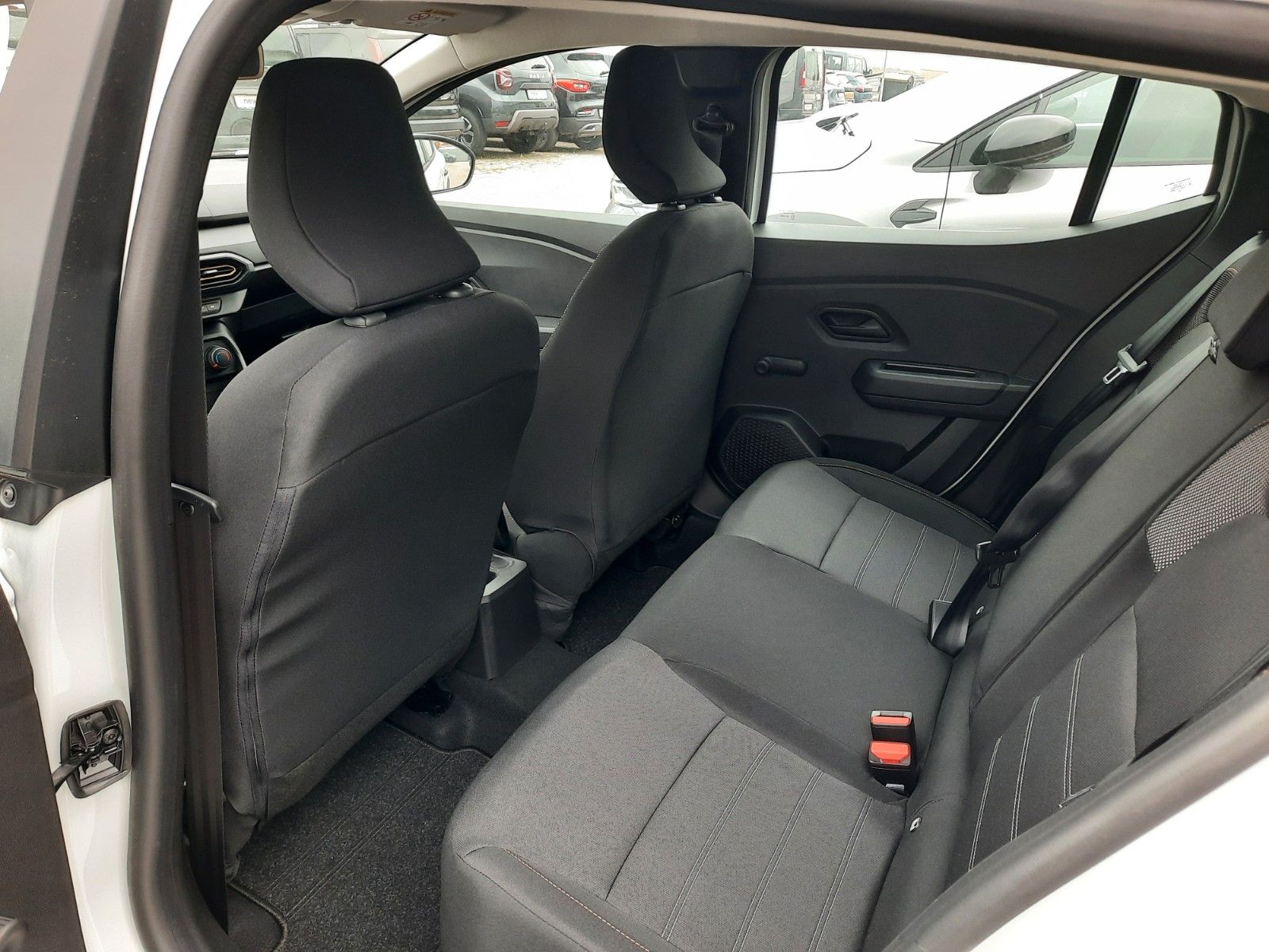 Dacia Sandero - Bild 11