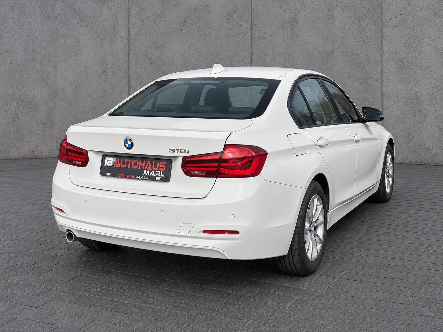 BMW 318 i Limousine 'Aut.'LED'WenigKM'Navi'