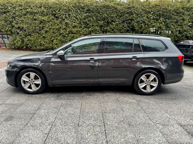 Volkswagen Passat Variant 2.0 TDI DSG Conceptline *Navi*LED