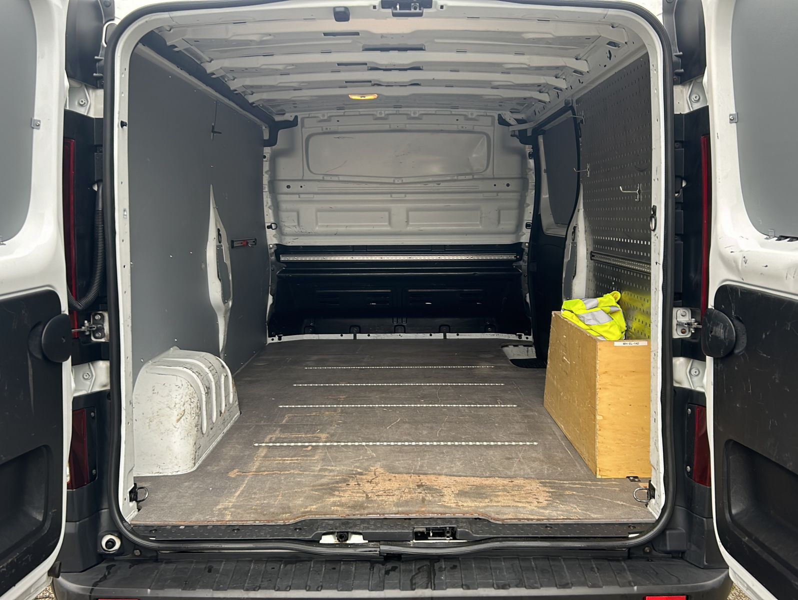 Fahrzeugabbildung Renault Trafic L2H1 2,9t Komfort