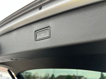 Volkswagen Tiguan Allspace R-Line 2,0l TSI 190PS 7-Gang-DSG