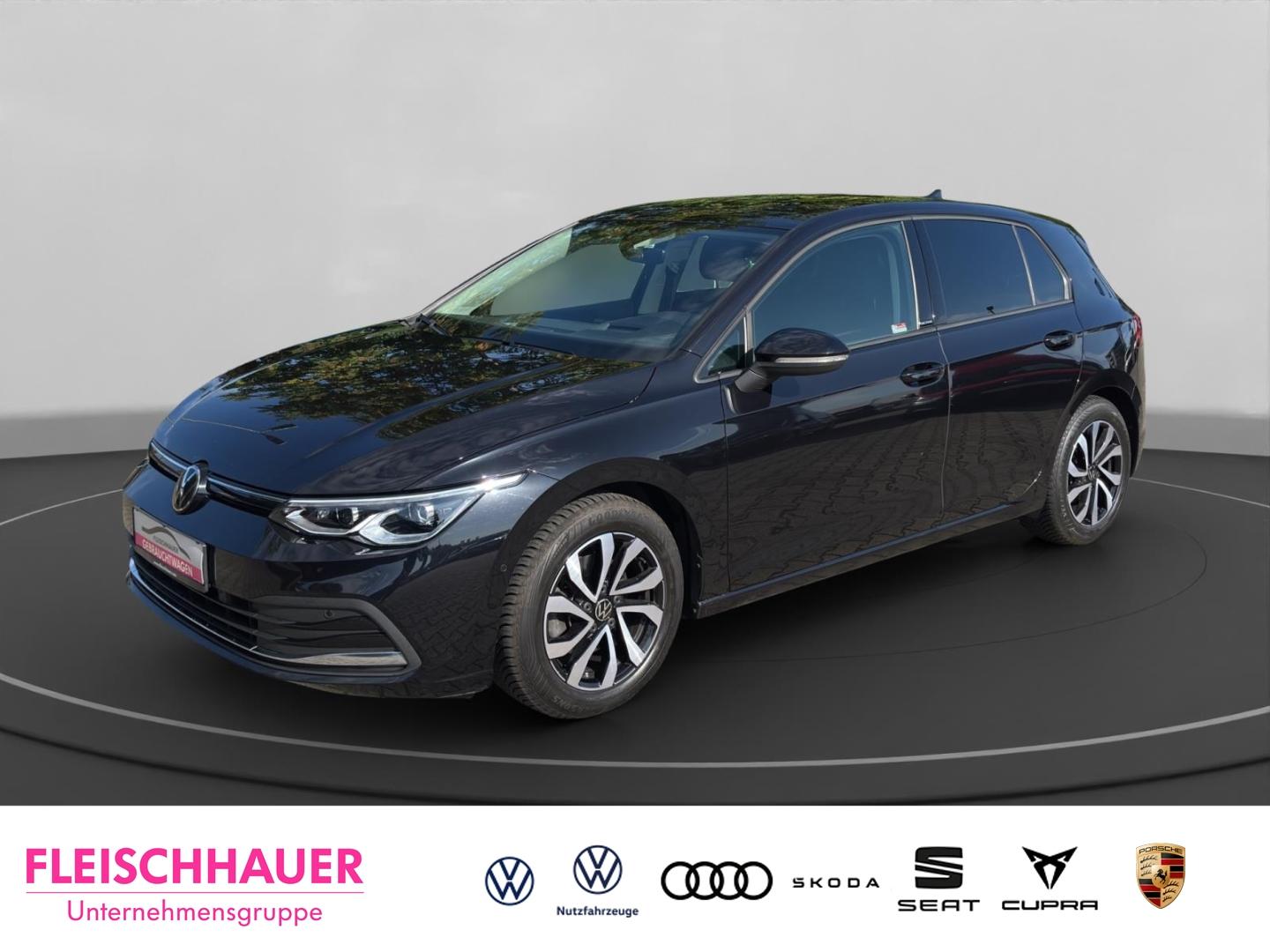 Volkswagen Golf VIII 2.0 TDI Life Panorama AHK Matrix-LED