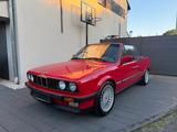 BMW e30 325i Cabriolet Vfl - BMW 325 aus 1986: 325i