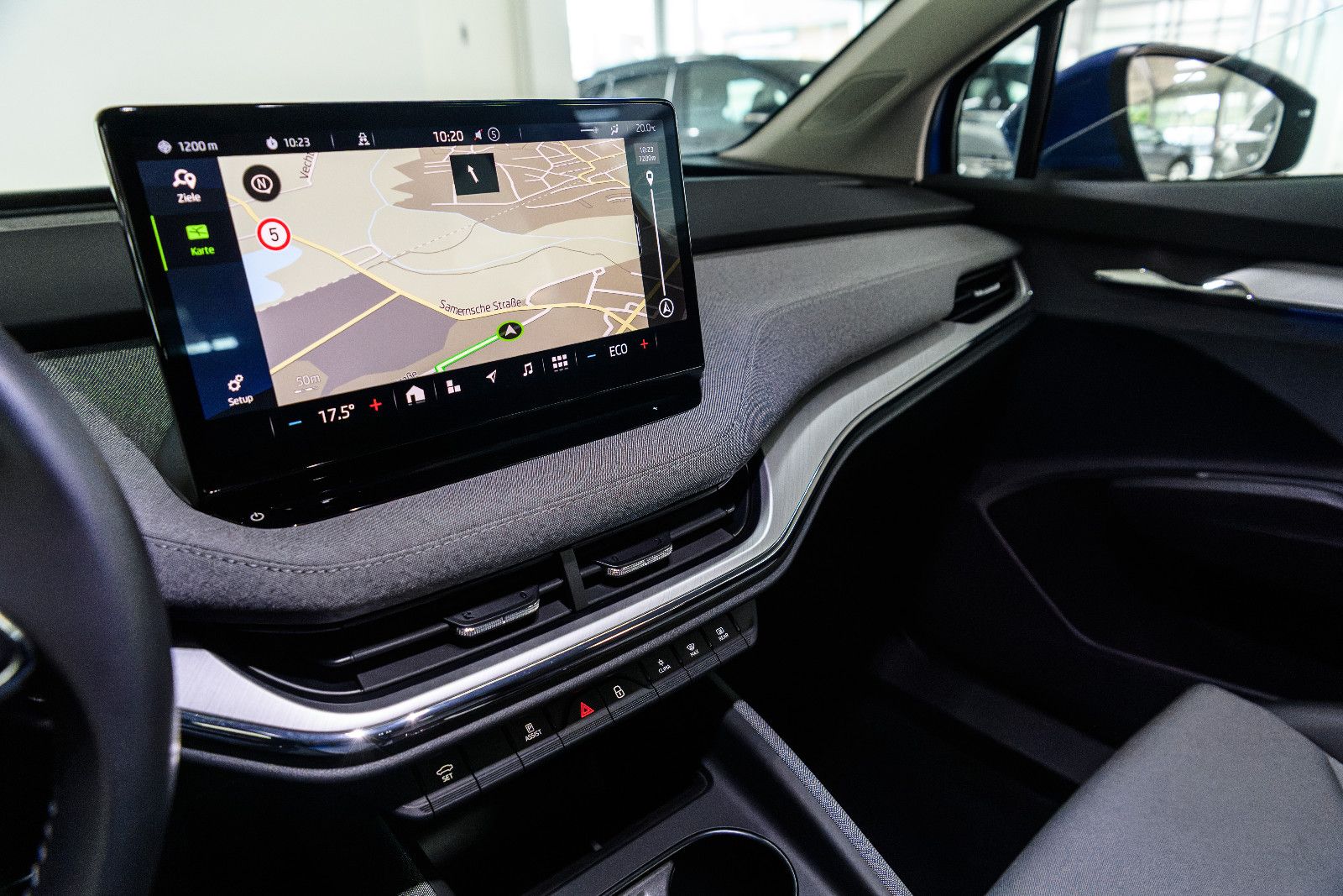 Fahrzeugabbildung SKODA Enyaq 50 NAVI+LED+RFK