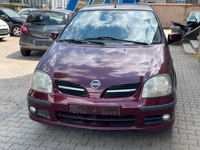 Nissan Almera Tino Acenta plus