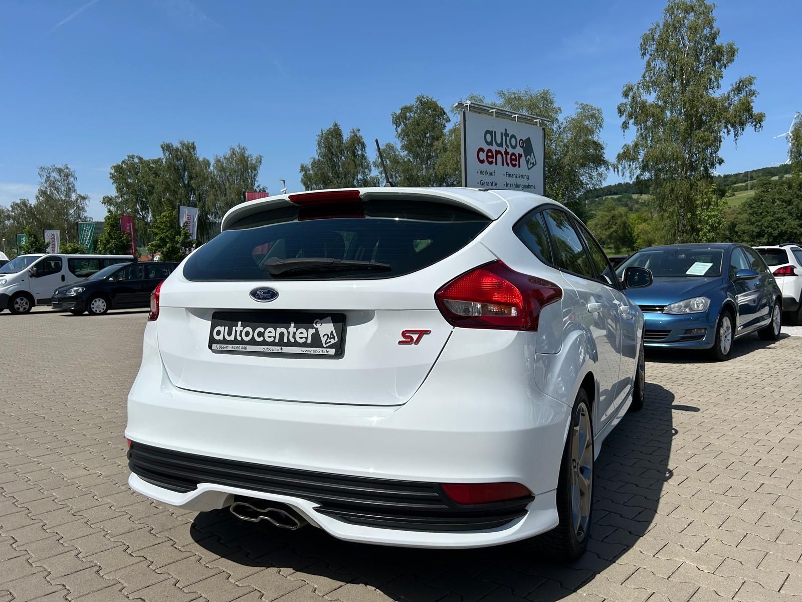Fahrzeugabbildung Ford Focus Lim. ST°250 PS°Leder Sport Paket°Tüv NEU°
