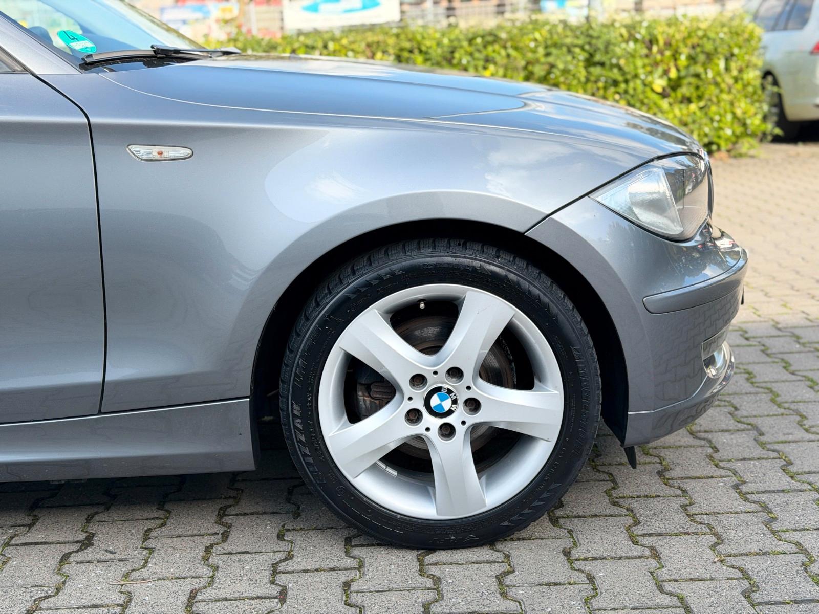 BMW 120 i Limousine*Advantage*PDC*Klimaauto*Tempomat