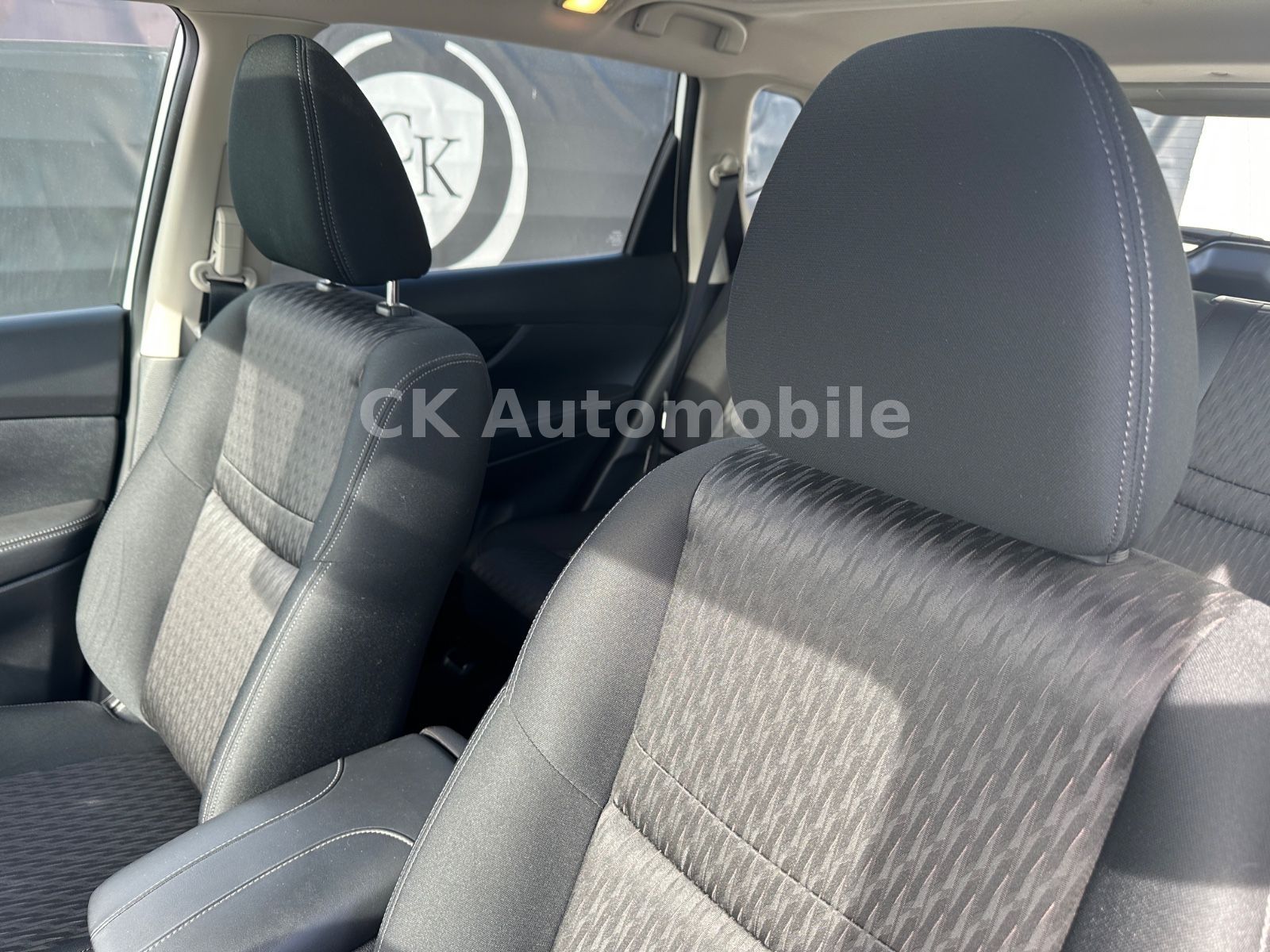 Fahrzeugabbildung Nissan X-Trail N-Design 1.3 DIG-T/Navi/Pano/LED/360°Kam