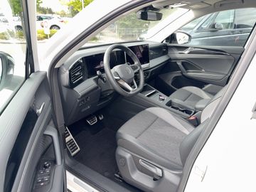 Volkswagen Tiguan - 10