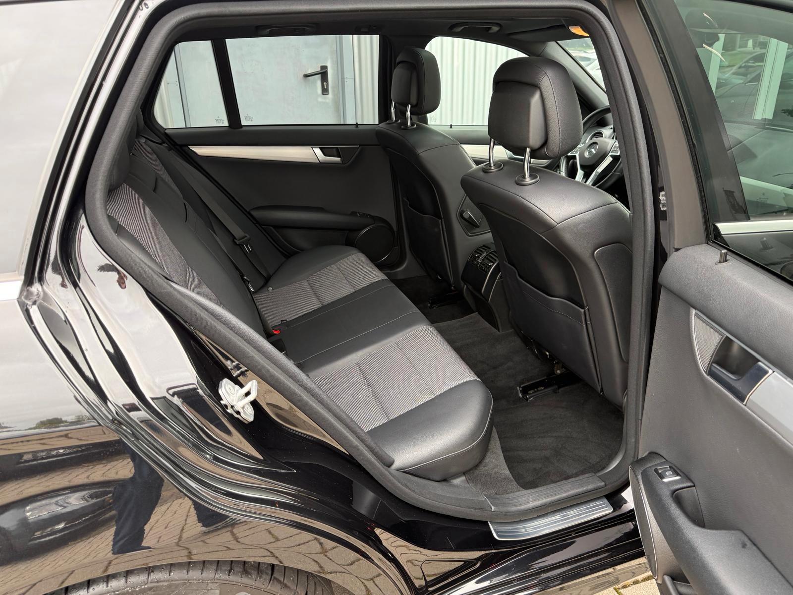 Mercedes-Benz C 200 T Automatik AMG Paket+Navi+Xenon+2.Hand
