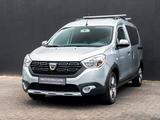 Dacia Dokker Stepway Plus CAMPER/BETT/NAVI/KAMERA - gebrauchte Dacia Dokker aus dem Jahr 2020