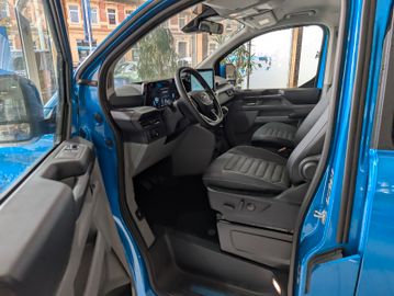 Ford Tourneo Custom Tit. 2.0 L1 NEUES MODELL
