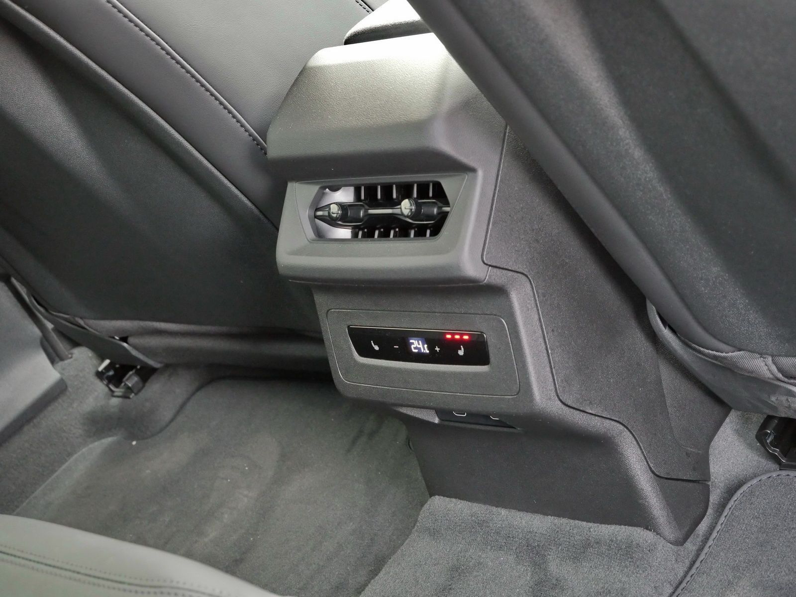 Audi S6 e-tron - Bild 18