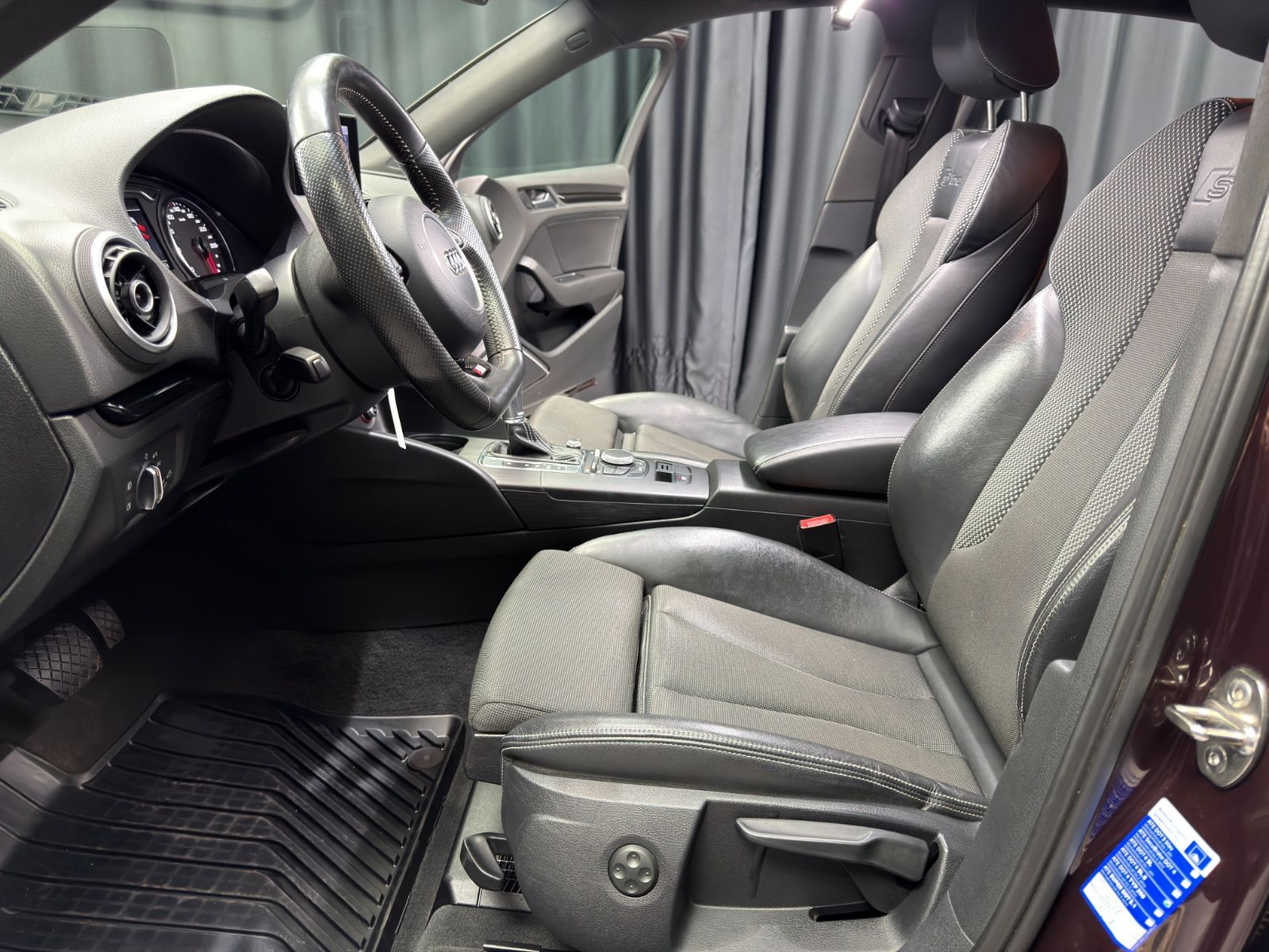 Fahrzeugabbildung Audi Audi A3 Limousine 2.0 TDI|3xS-LINE|B&O|S-TRONIC