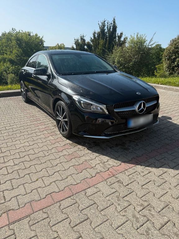Image of Mercedes-Benz CLA 200 Shooting Brake