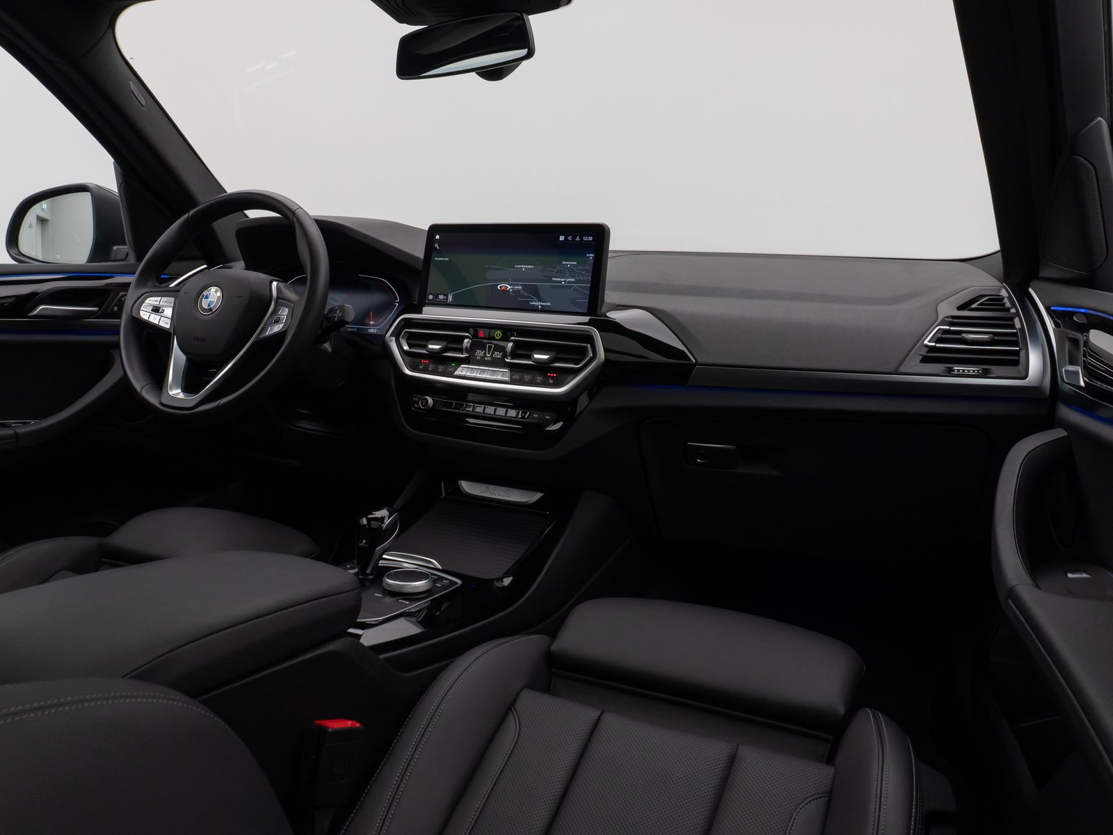 Fahrzeugabbildung BMW X3 xD20d Panor Kamera DAB HiFi Komfort Sport 19"