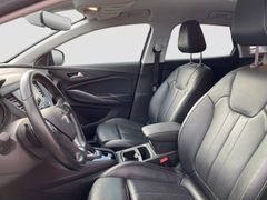 OPEL Grandland 1.6 Turbo Hybrid 200 Ultimate