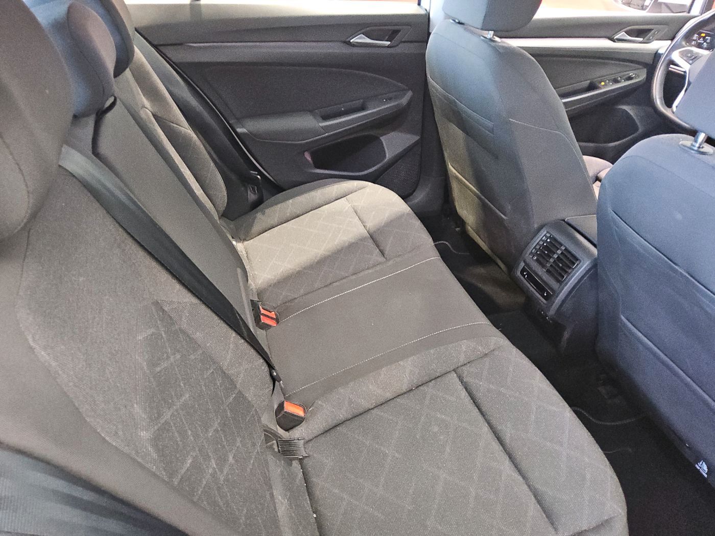 Volkswagen Golf - Bild 9