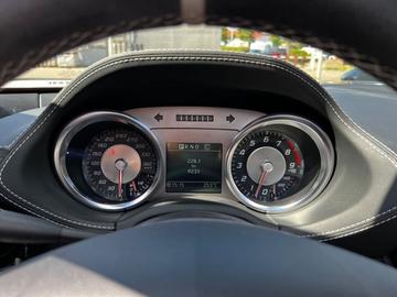 صورة 7 لـ 2014 Mercedes-BENZ SLS AMG