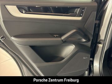 Porsche Cayenne - 10