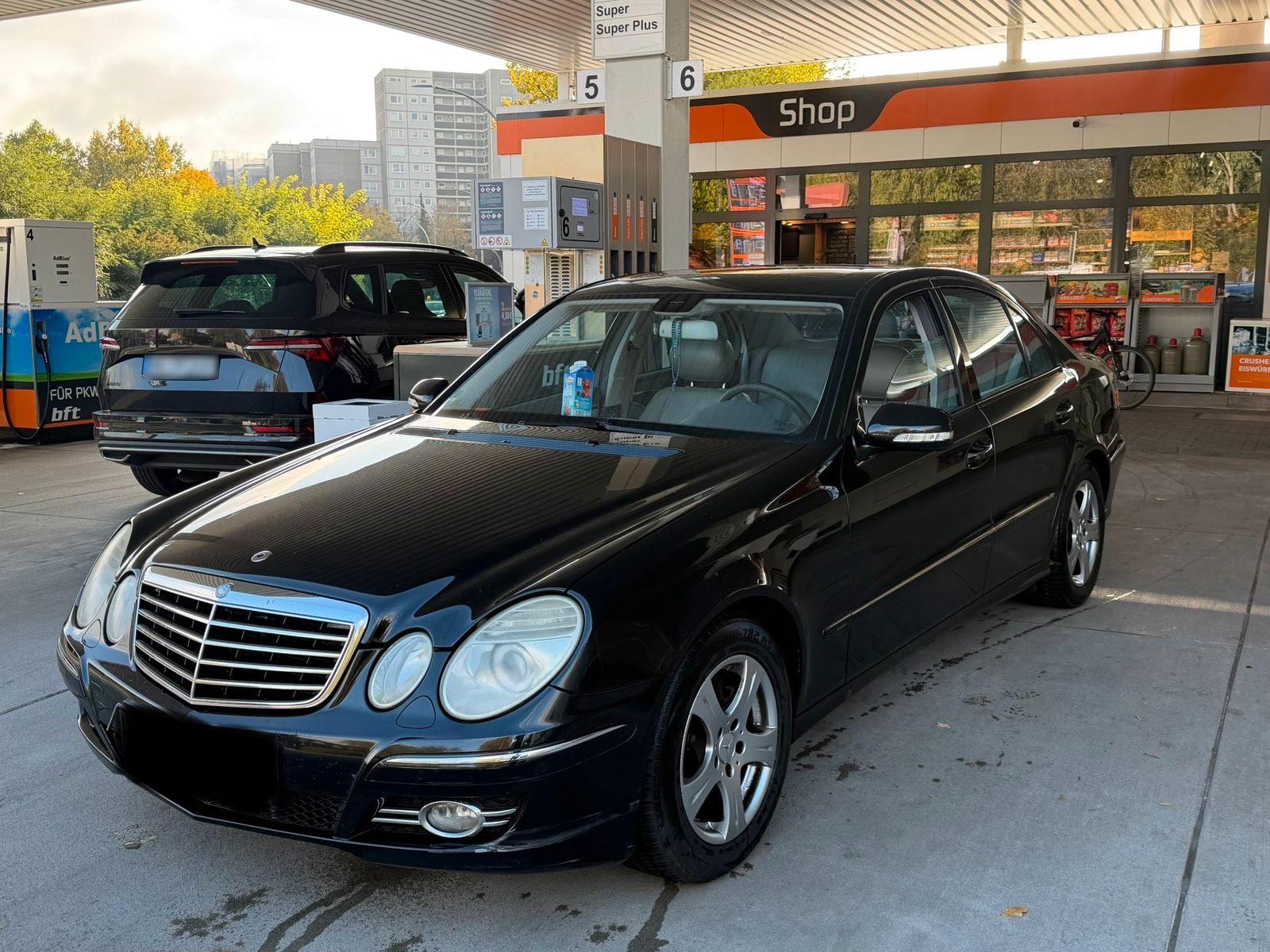Mercedes-Benz E 320