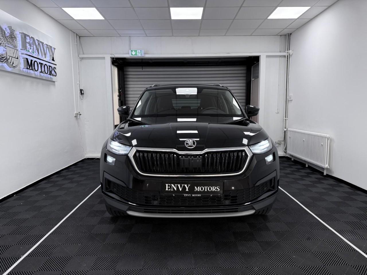 Skoda Kodiaq Tour 4x4 2.0 TDI NAVI KLIMA 7 SITZER KEYL