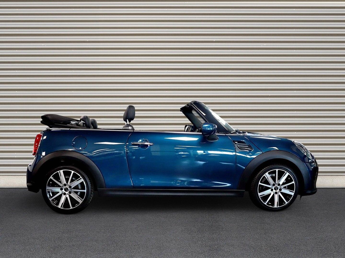 MINI One Cabrio. Navi, Sitzheizung