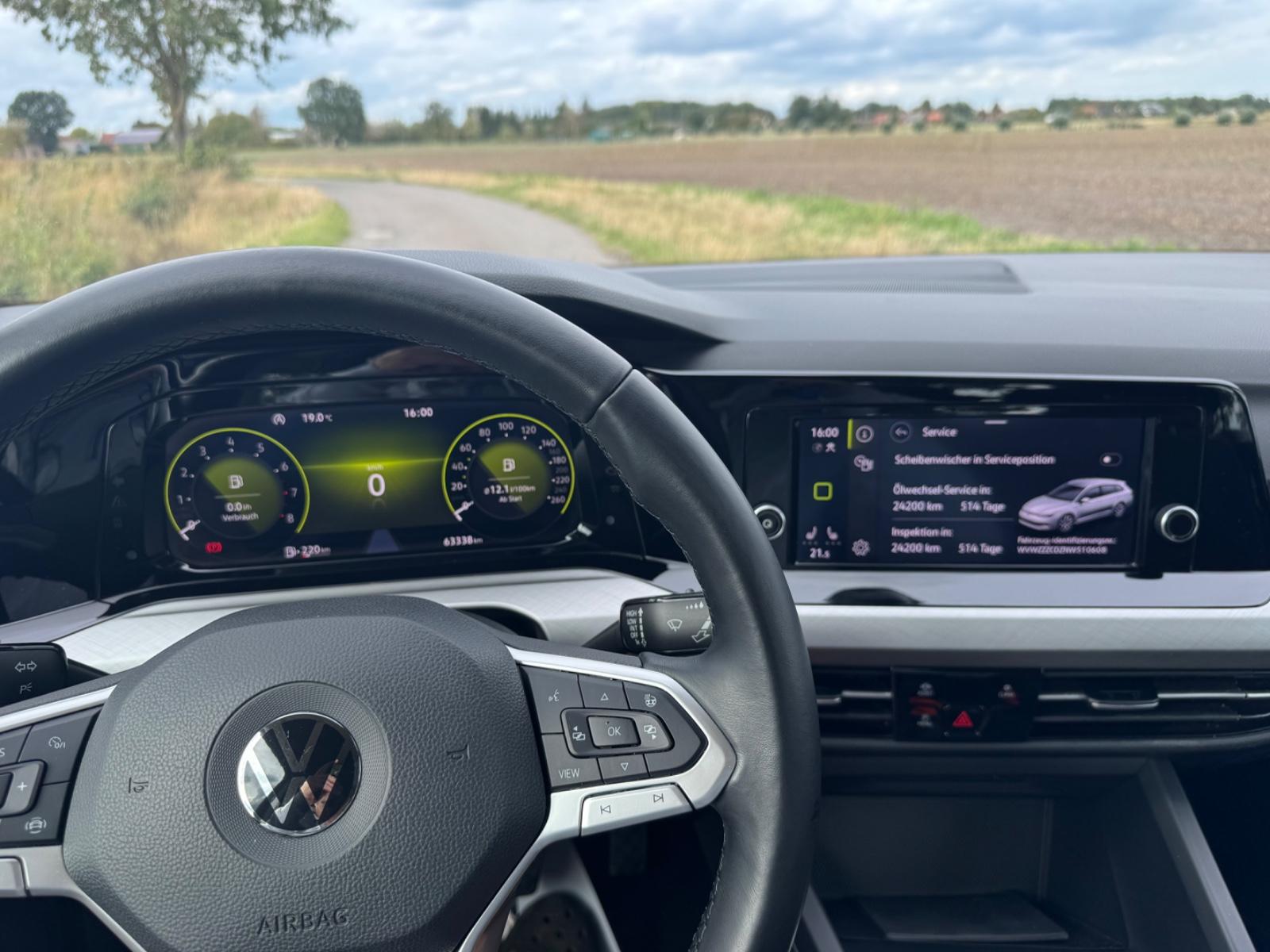 Volkswagen Golf 1.5 Life Variant nur 63tkm, 1.Hd. TÜV Neu, миниатюра 7