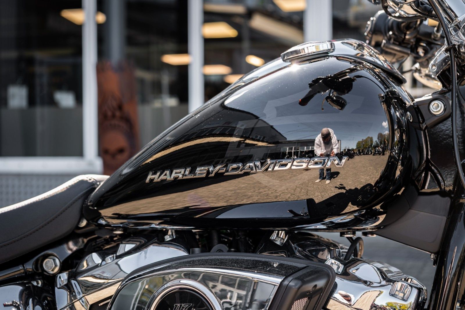 Fahrzeugabbildung Harley-Davidson BREAKOUT FXBR 117 ci - Jekill & Hyde