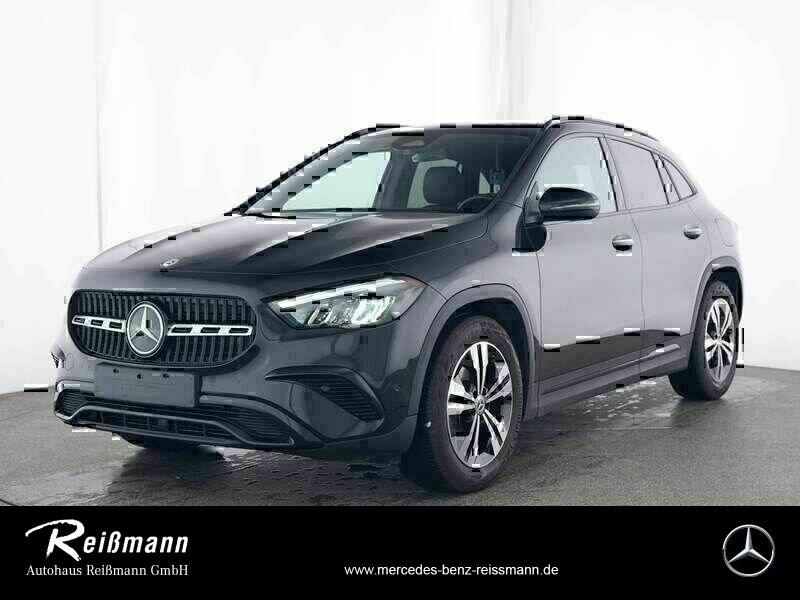 Mercedes-Benz GLA 180 Night, LED , Hands free, Panorama, AHK