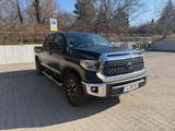 Toyota Tundra CrewMax 5.7 V7 mit LNG, MwSt ausweisbar - Toyota Tundra: Automatik