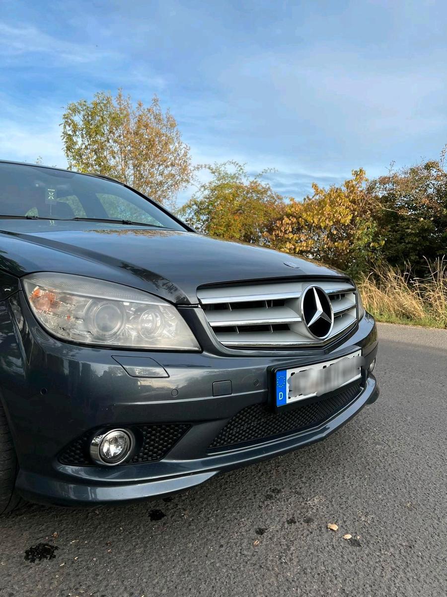 Mercedes-Benz C 230