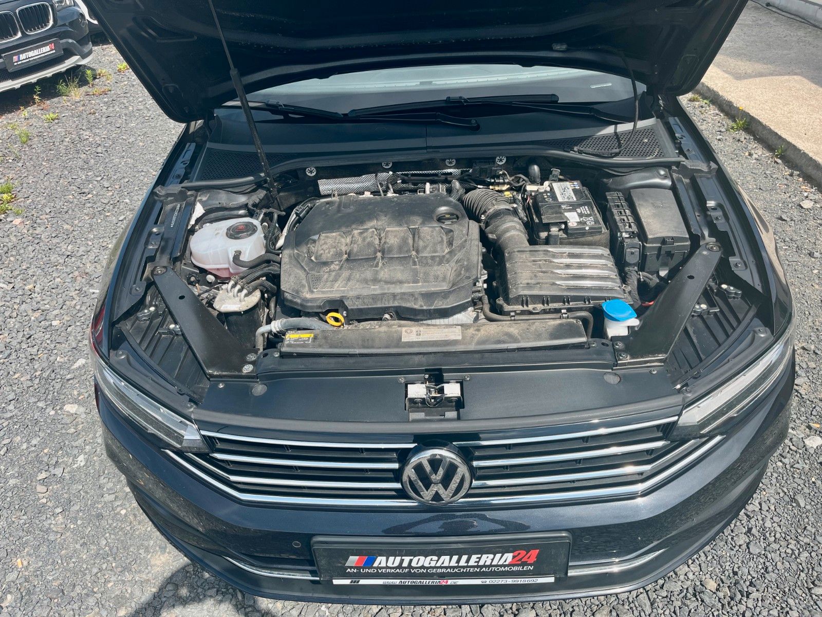 Fahrzeugabbildung Volkswagen Passat Variant 2.0 TDI Aut. Business Navi AHK AC