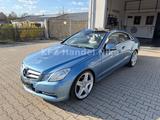 Mercedes-Benz E 250 Coupe CGI BlueEfficiency - Mercedes-Benz E 250: Coupe