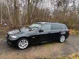 BMW 320 D Black Edition - BMW 320 aus 2010: Kombi, 320d