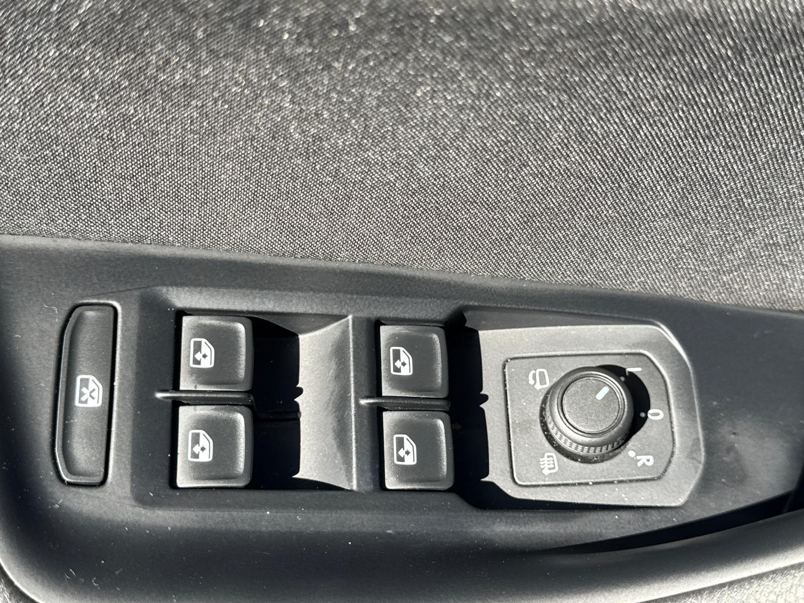 Volkswagen Passat 1.5 TSI *DSG*BUSINESS*PDCHI+VO*SH, миниатюра 17