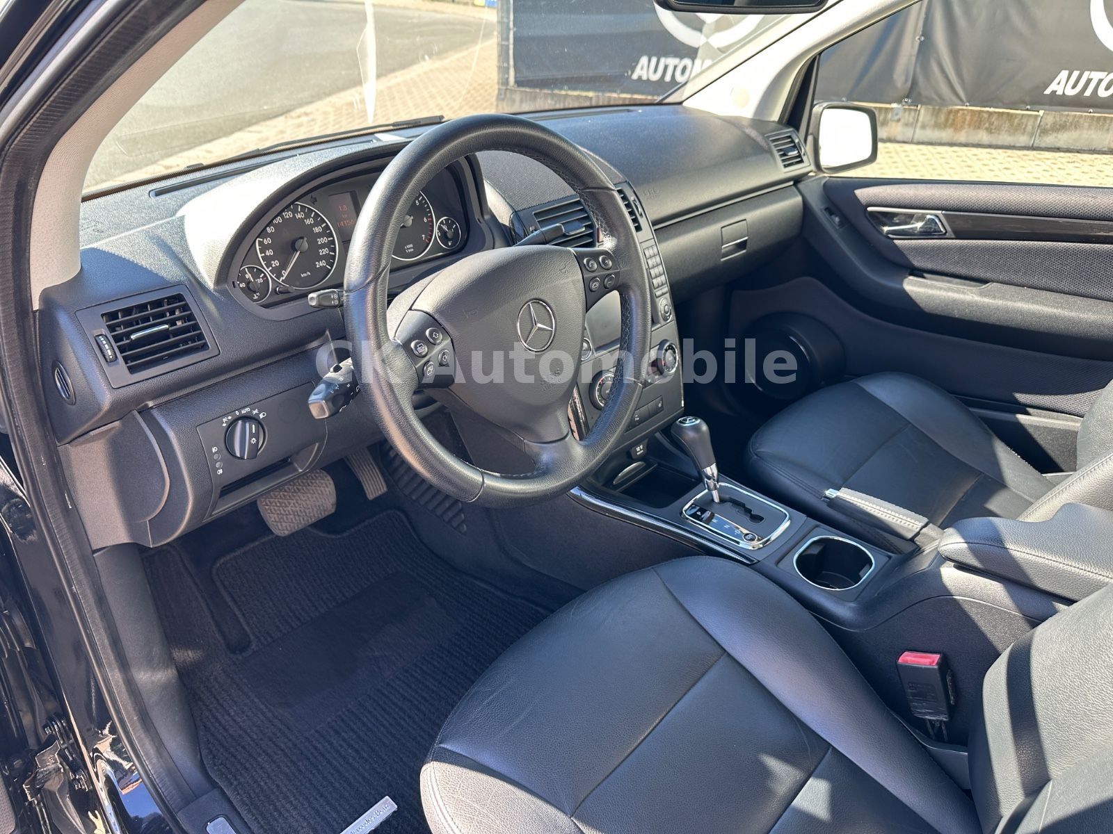 Fahrzeugabbildung Mercedes-Benz A 200 Avantgarde Special Edition/Automatik/Navi